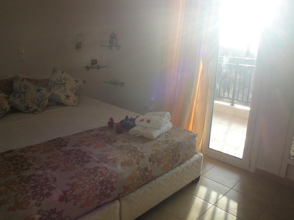 Rodon Apartments Tsoukaládhes エクステリア 写真