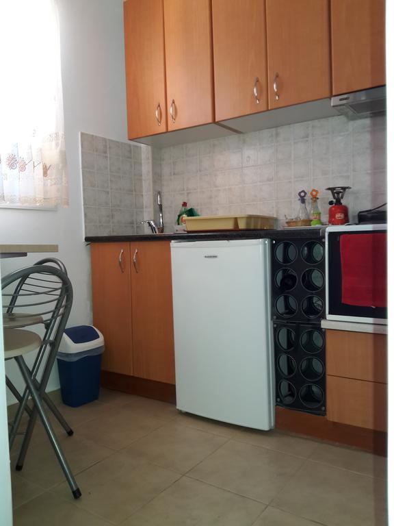 Rodon Apartments Tsoukaládhes エクステリア 写真